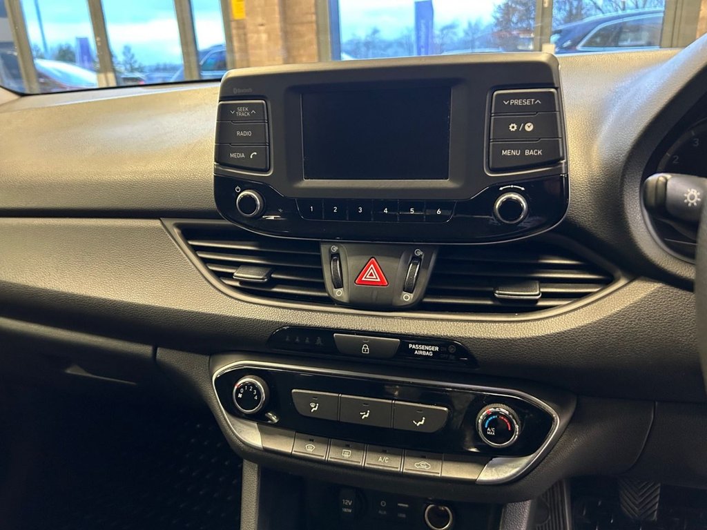 Used Hyundai i30 2017 for sale - 76798146: Photo 17