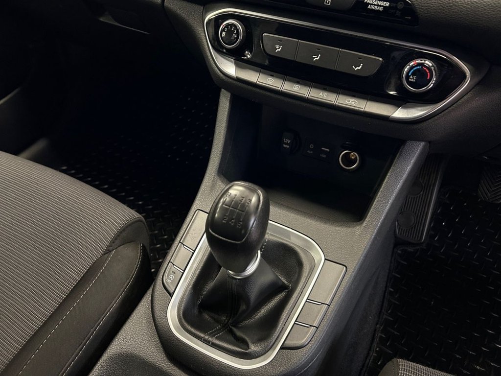 Used Hyundai i30 2017 for sale - 76798146: Photo 18