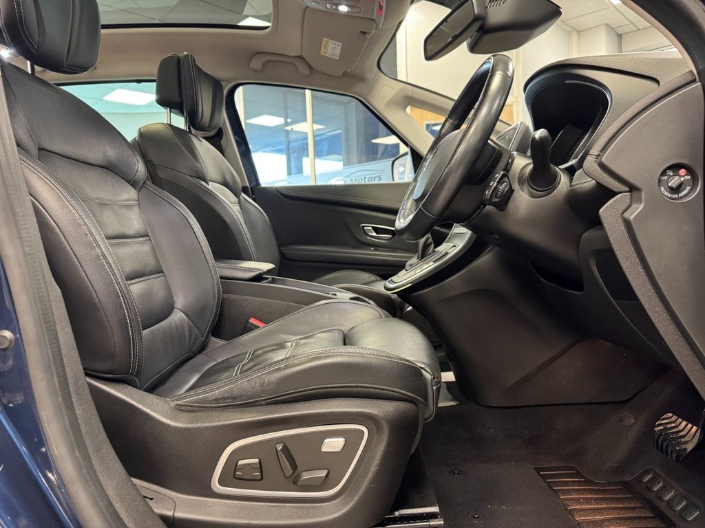 Used Renault Grand Scenic 2017 for sale - 78110397: Photo 10