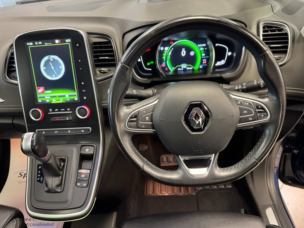 Used Renault Grand Scenic 2017 for sale - 78110397: Photo 12