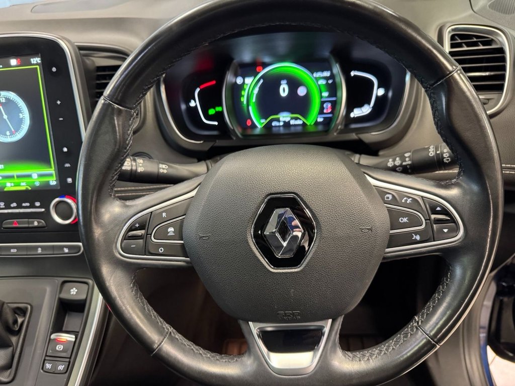 Used Renault Grand Scenic 2017 for sale - 78110397: Photo 13