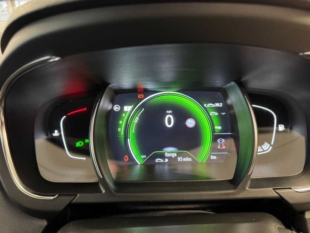 Used Renault Grand Scenic 2017 for sale - 78110397: Photo 14