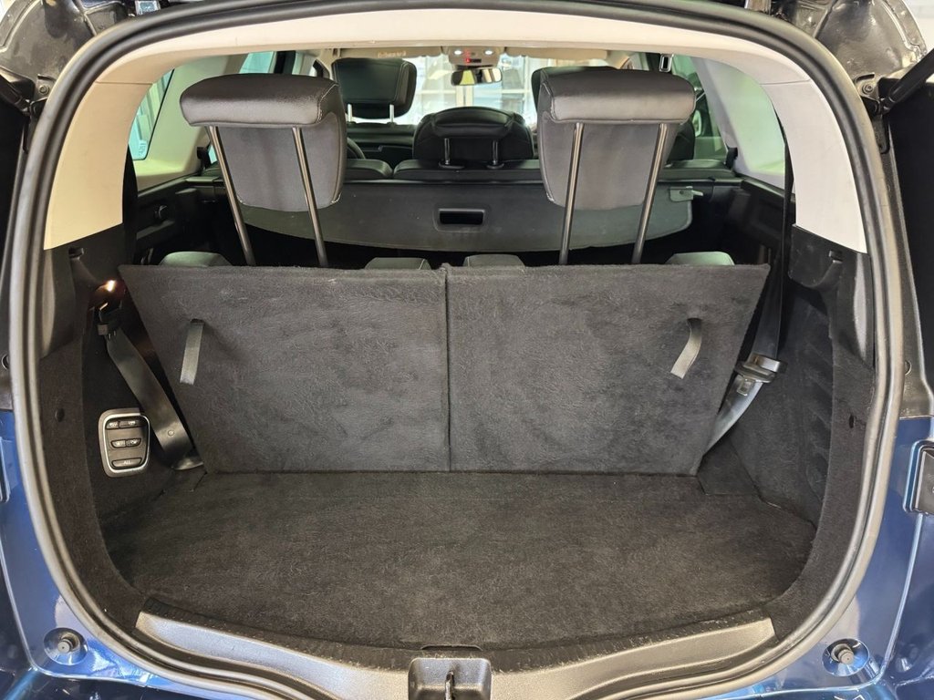 Used Renault Grand Scenic 2017 for sale - 78110397: Photo 22