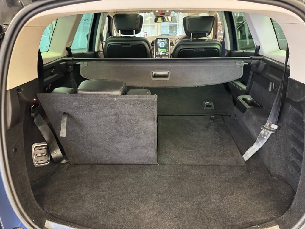 Used Renault Grand Scenic 2017 for sale - 78110397: Photo 23