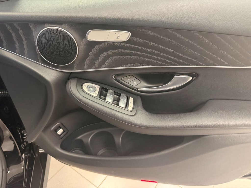 Used Mercedes-Benz GLC 2018 for sale - 77666853: Photo 15