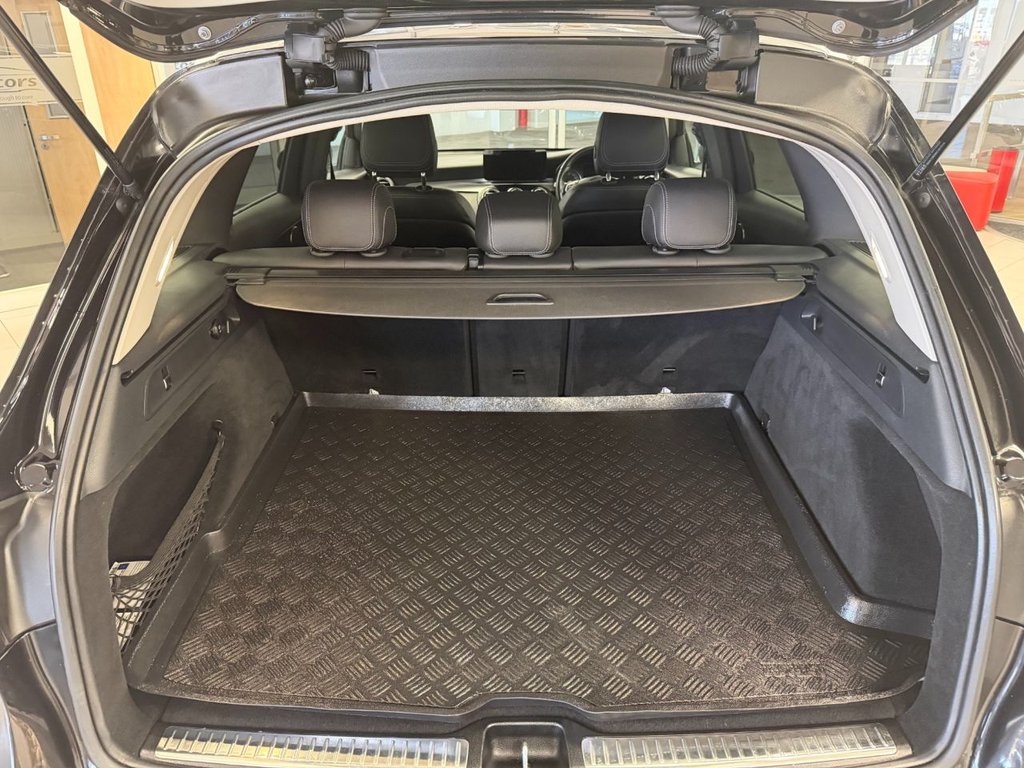 Used Mercedes-Benz GLC 2018 for sale - 77666853: Photo 7