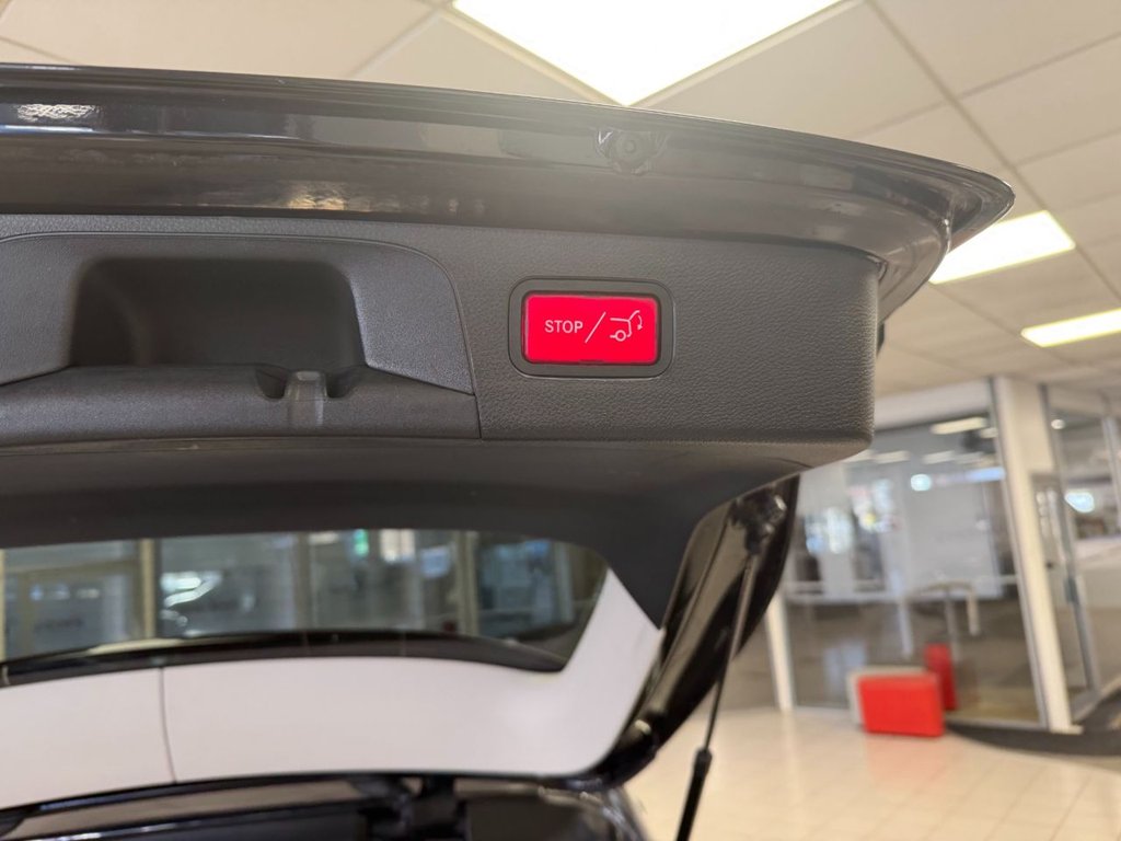 Used Mercedes-Benz GLC 2018 for sale - 77666853: Photo 8