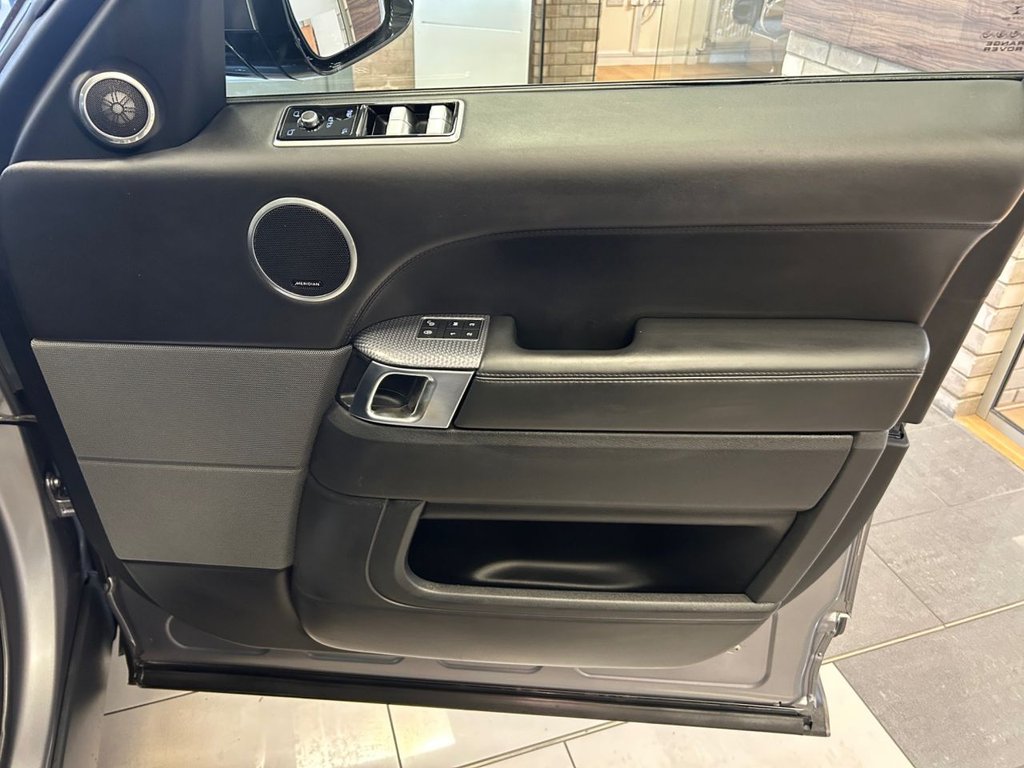 Used Land Rover Range Rover Sport 2019 for sale - 76256535: Photo 11