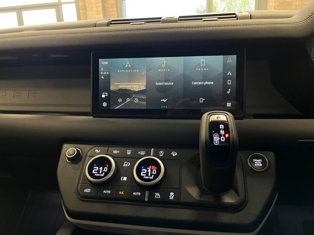 Used Land Rover Defender 2024 for sale - 76406979: Photo 13