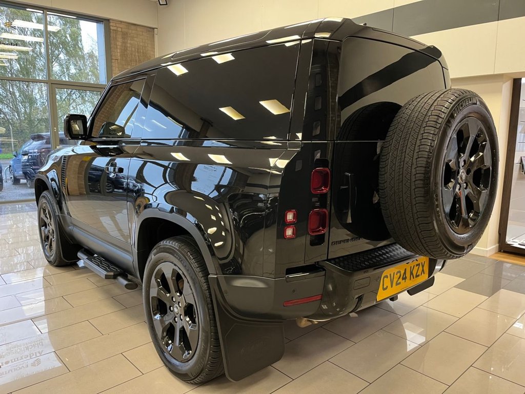 Used Land Rover Defender 2024 for sale - 76406979: Photo 5