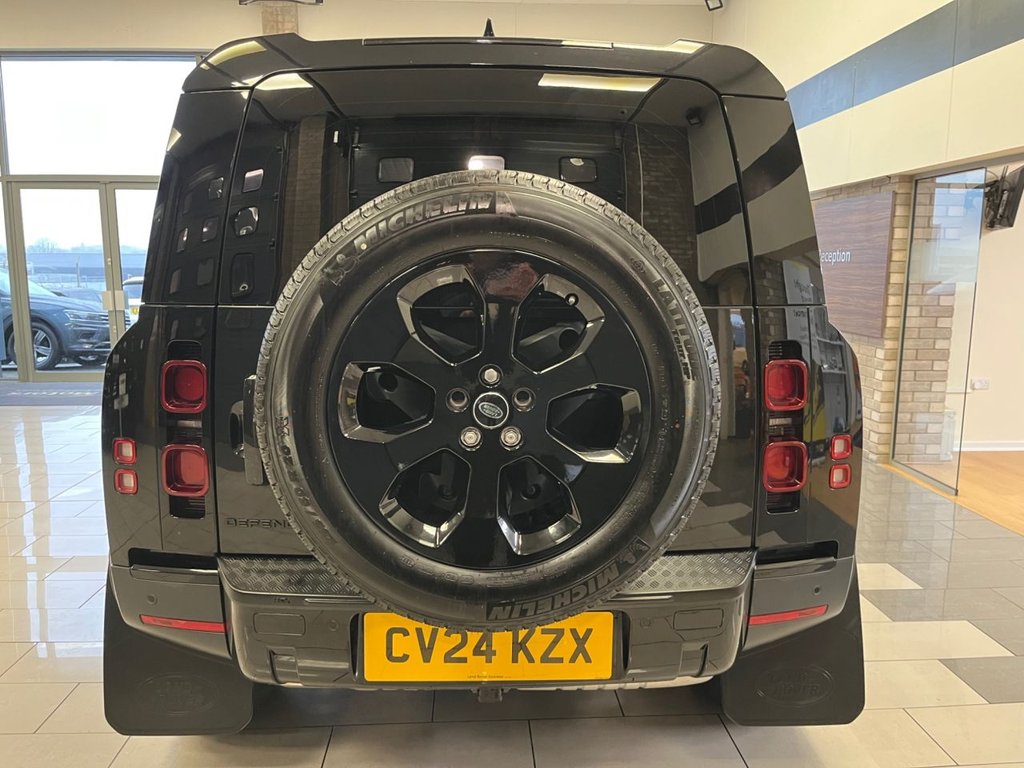 Used Land Rover Defender 2024 for sale - 76406979: Photo 6