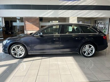 Used Audi A4 2015 for sale - 75642638: Photo