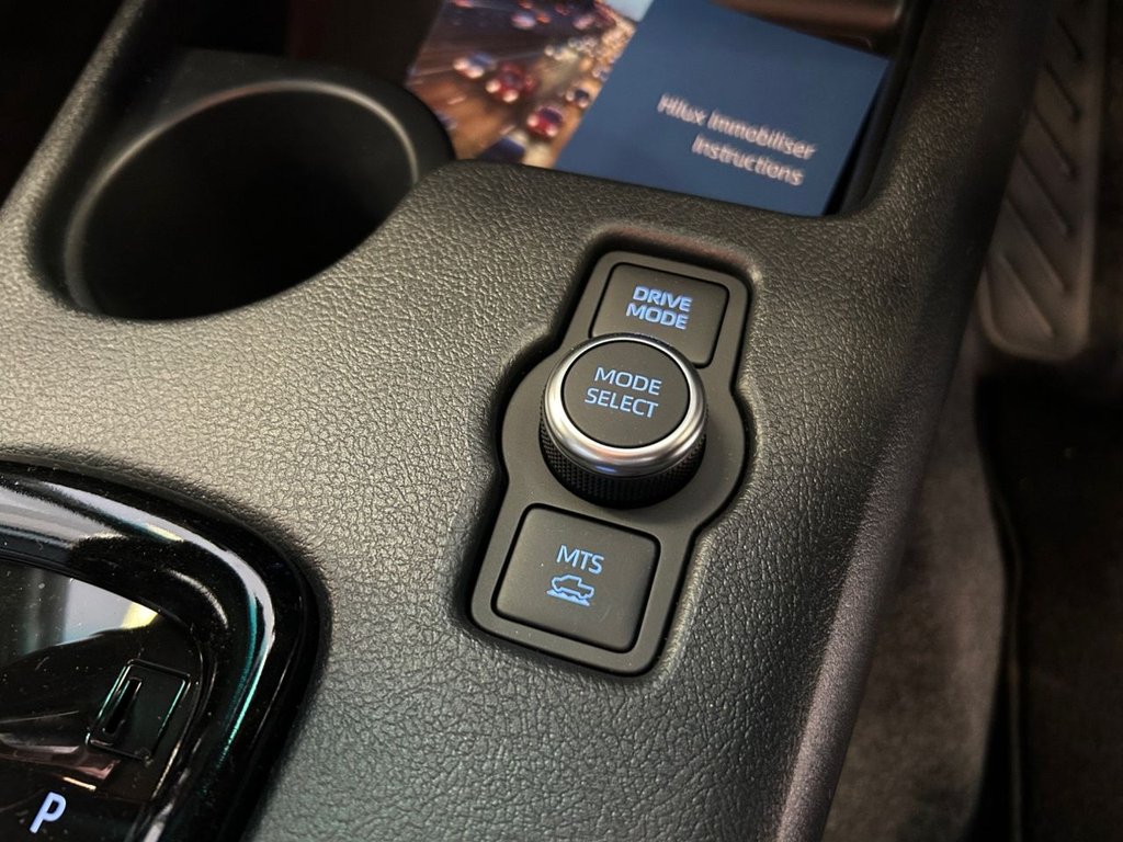 Used Toyota Hilux 2026 for sale - 78110269: Photo 17