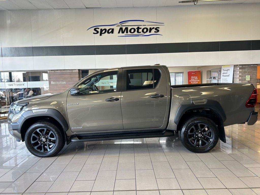 Used Toyota Hilux 2025 for sale - 76569974: Photo 4