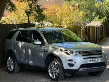 Used Land Rover Discovery Sport 2018 for sale - 78854681: Photo