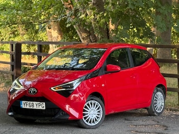 Used Toyota AYGO 2018 for sale - 79248030: Photo