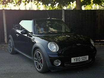 Used MINI Convertible 2010 for sale - 79144951: Photo