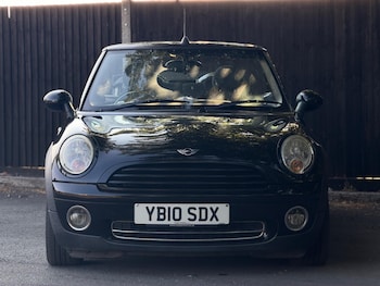 Used MINI Convertible 2010 for sale - 79144951: Photo