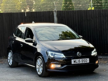 Used Volkswagen Polo 2015 for sale - 79235876: Photo