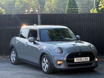 Used MINI Hatch 2016 for sale - 79317015: Photo