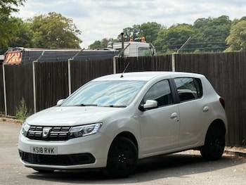 Used Dacia Sandero 2018 for sale - 79236842: Photo