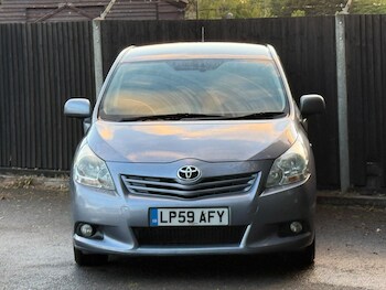 Used Toyota Verso 2010 for sale - 78648655: Photo