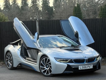 Used BMW i8 2016 for sale - 79034359: Photo