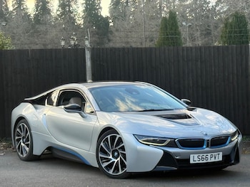 Used BMW i8 2016 for sale - 79034359: Photo