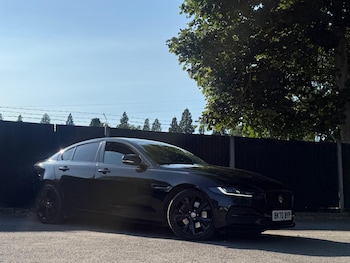 Used Jaguar XE 2020 for sale - 79049254: Photo