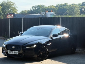 Used Jaguar XE 2020 for sale - 79049254: Photo