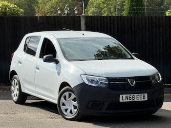 Used Dacia Sandero 2018 for sale - 79576809: Photo