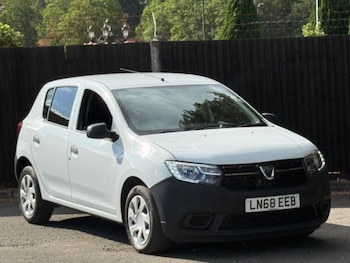 Used Dacia Sandero 2018 for sale - 79576809: Photo