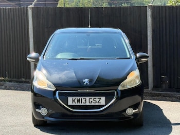Used Peugeot 208 2013 for sale - 79188497: Photo