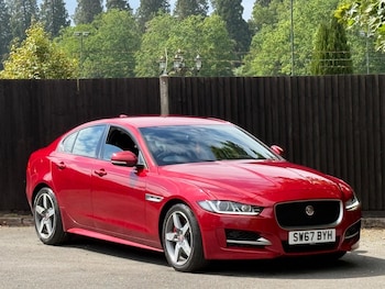 Used Jaguar XE 2017 for sale - 78635833: Photo
