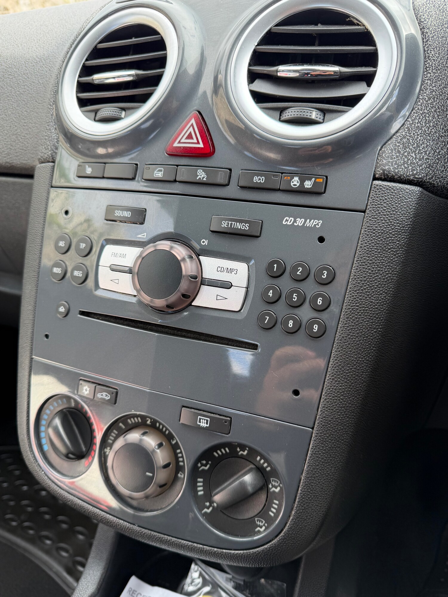 Used Vauxhall Corsa 2012 for sale - 78079755: Photo 7