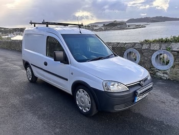 Vauxhall Combo feature image