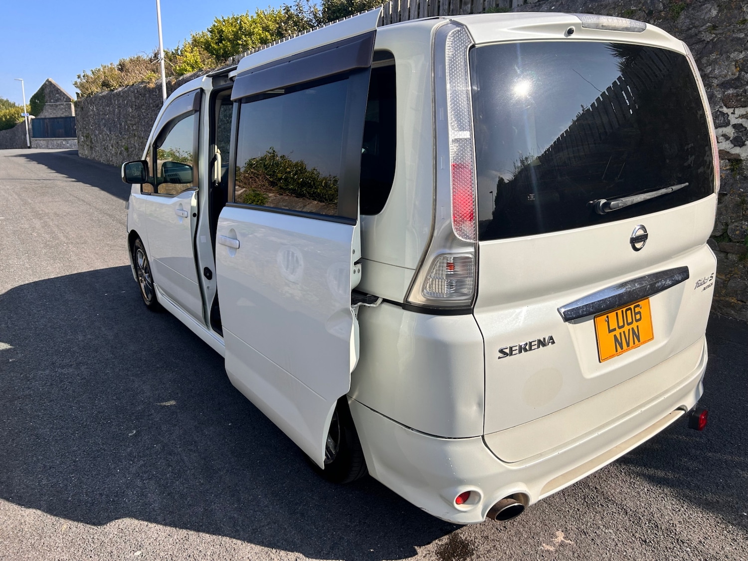 Used Nissan Serena 2018 for sale - 77965495: Photo 11