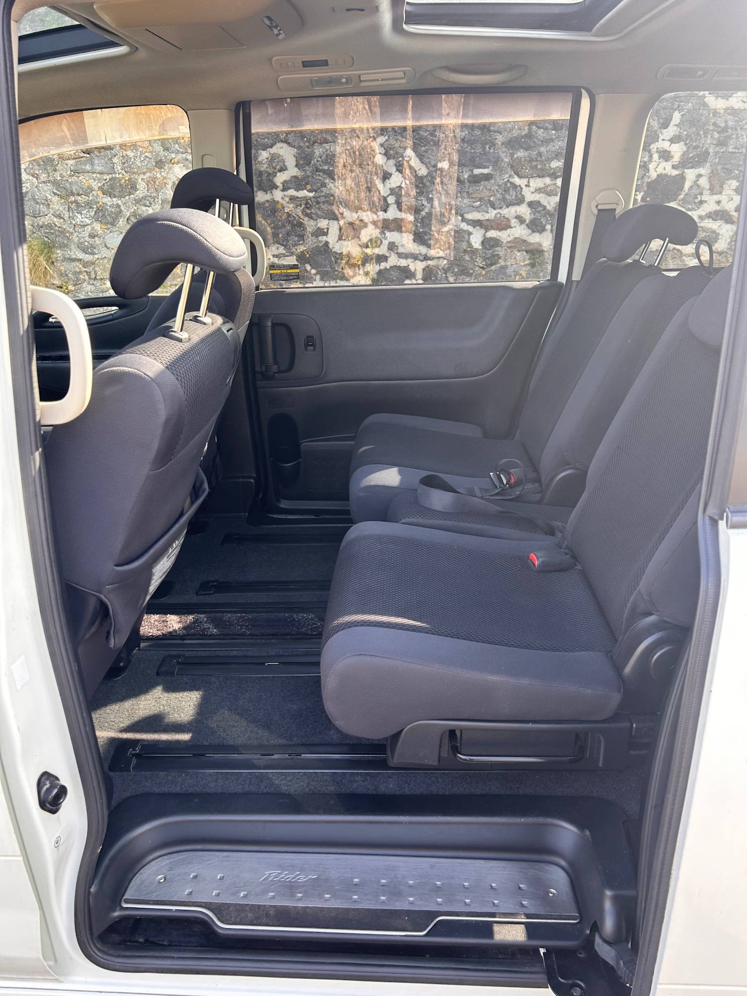 Used Nissan Serena 2018 for sale - 77965495: Photo 5