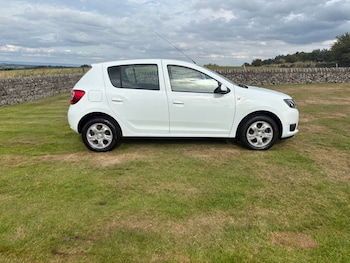 Used Dacia Sandero 2016 for sale - 75544524: Photo