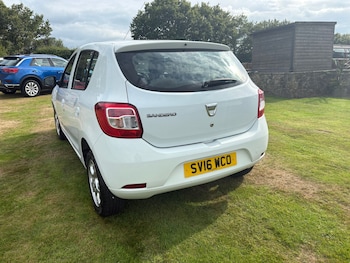 Used Dacia Sandero 2016 for sale - 75544524: Photo