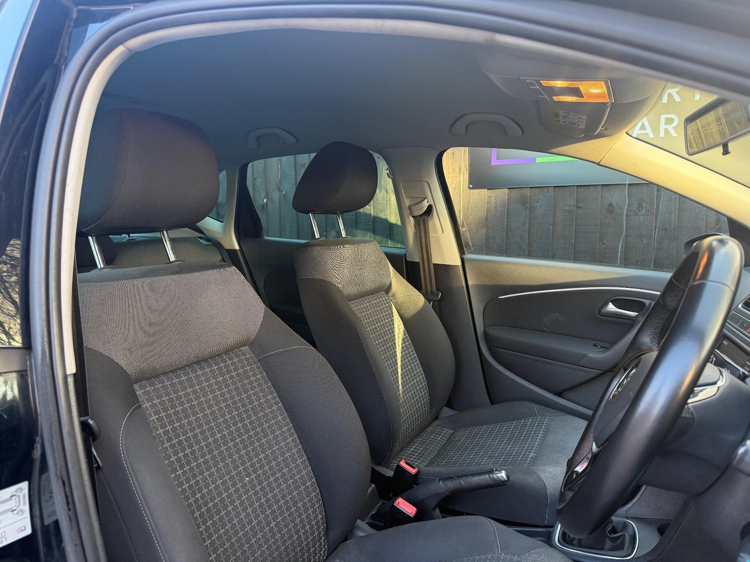 Used Volkswagen Polo 2016 for sale - 76936511: Photo 28