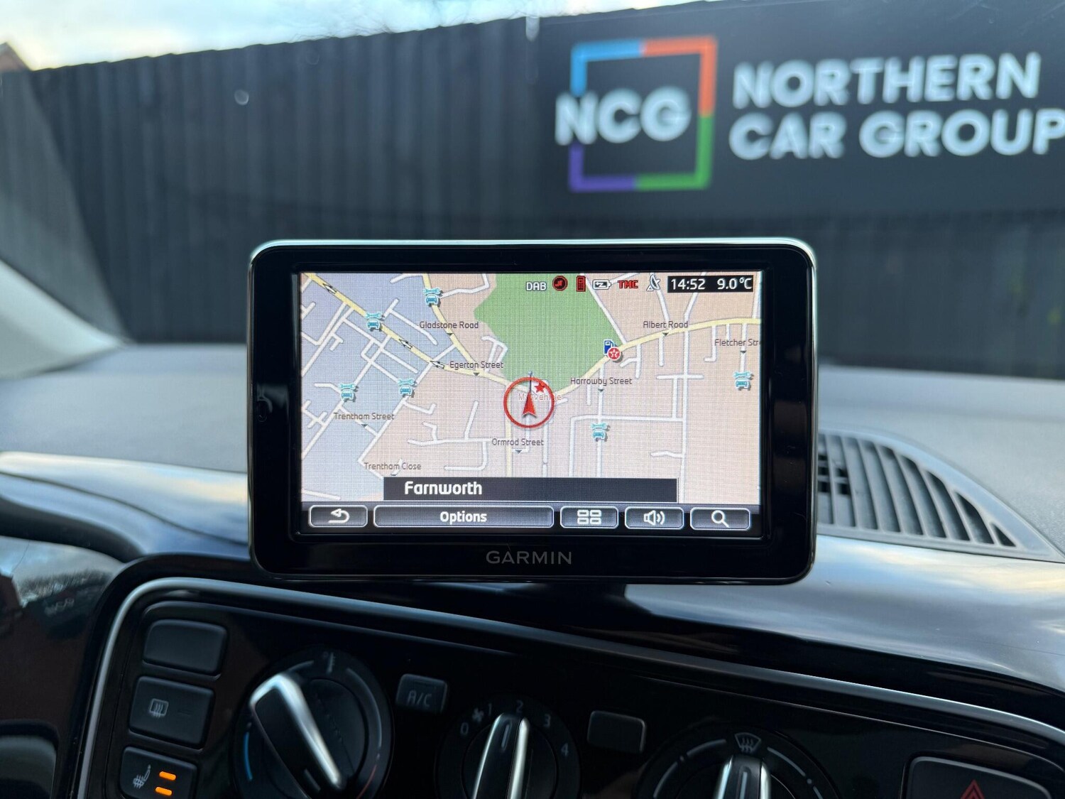 Used Volkswagen up! 2015 for sale - 76855697: Photo 16