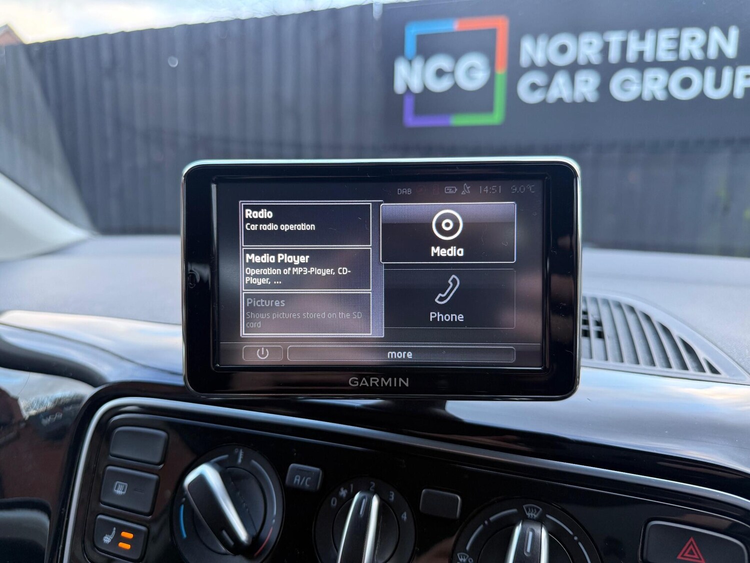 Used Volkswagen up! 2015 for sale - 76855697: Photo 19