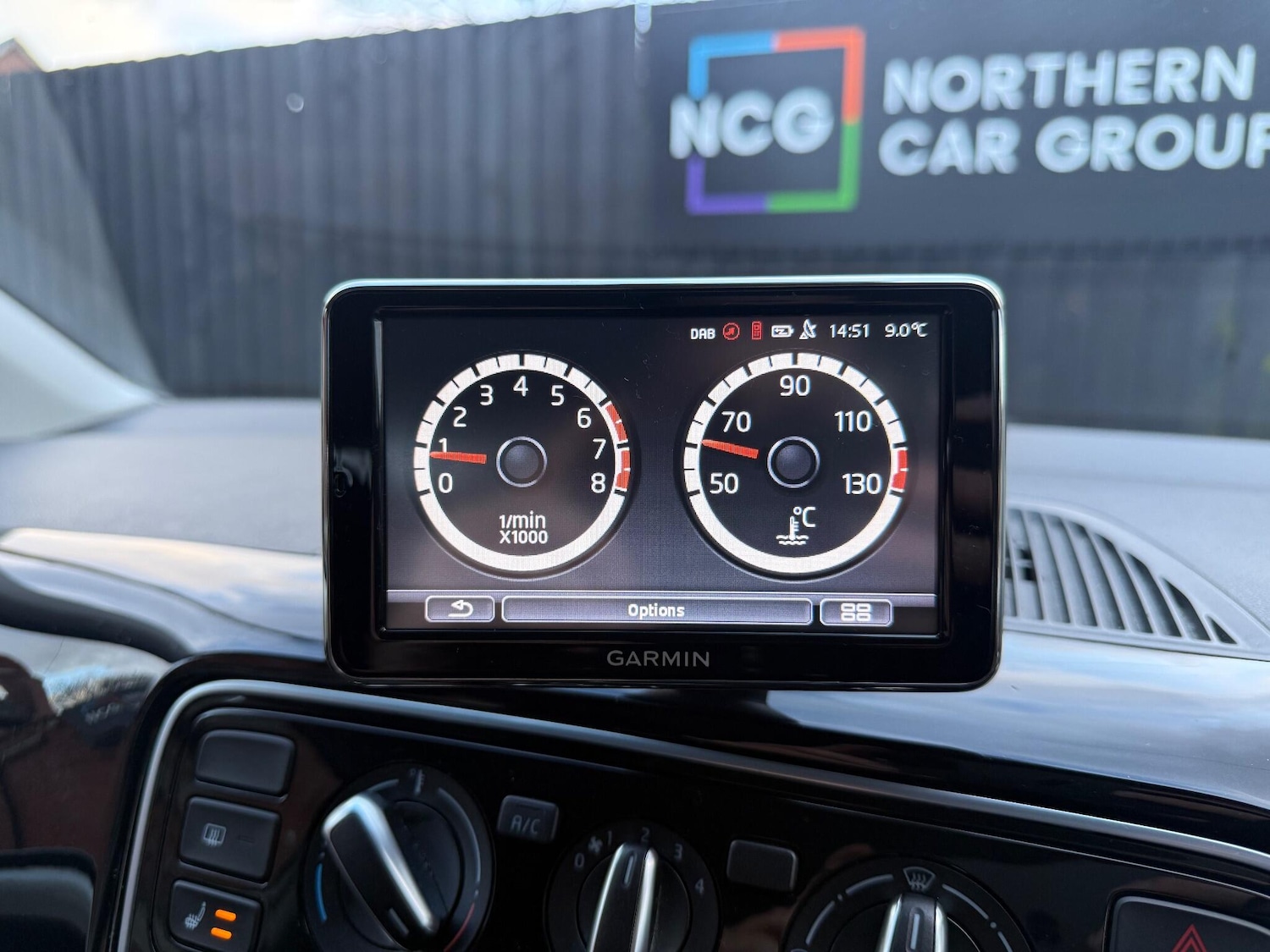 Used Volkswagen up! 2015 for sale - 76855697: Photo 22