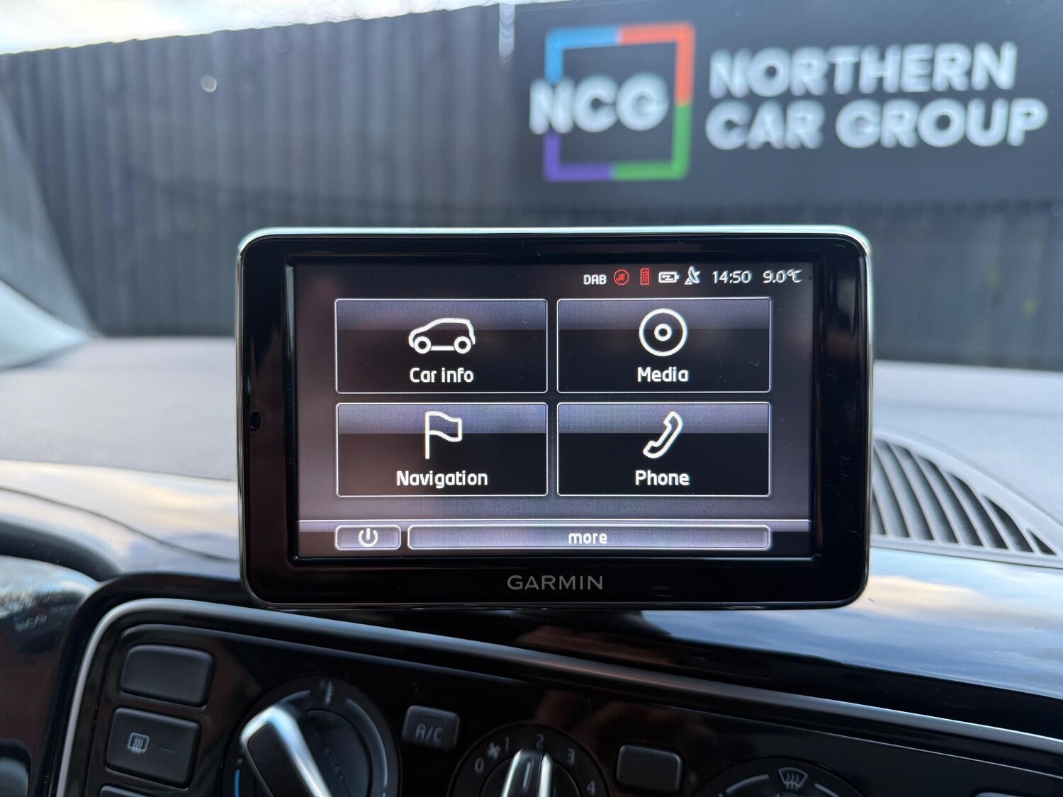 Used Volkswagen up! 2015 for sale - 76855697: Photo 24