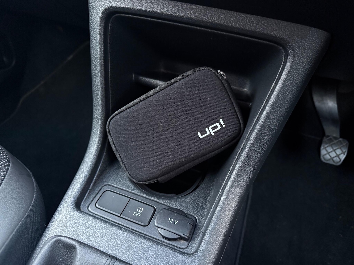 Used Volkswagen up! 2015 for sale - 76855697: Photo 28