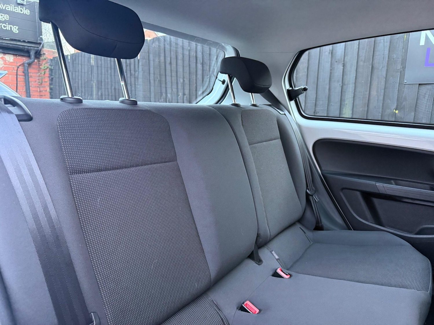 Used Volkswagen up! 2015 for sale - 76855697: Photo 39