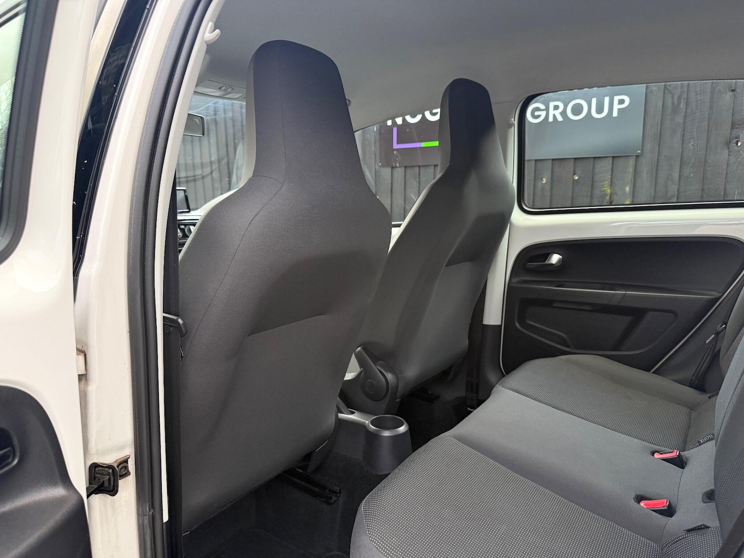 Used Volkswagen up! 2015 for sale - 76855697: Photo 46