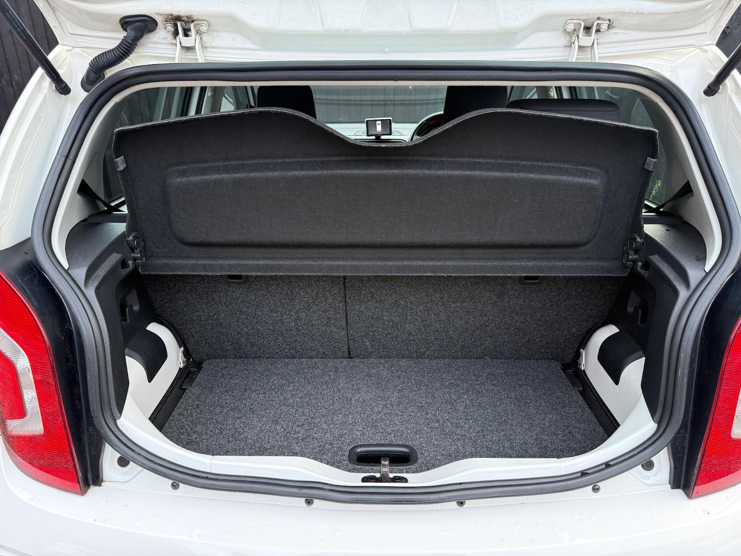 Used Volkswagen up! 2015 for sale - 76855697: Photo 50