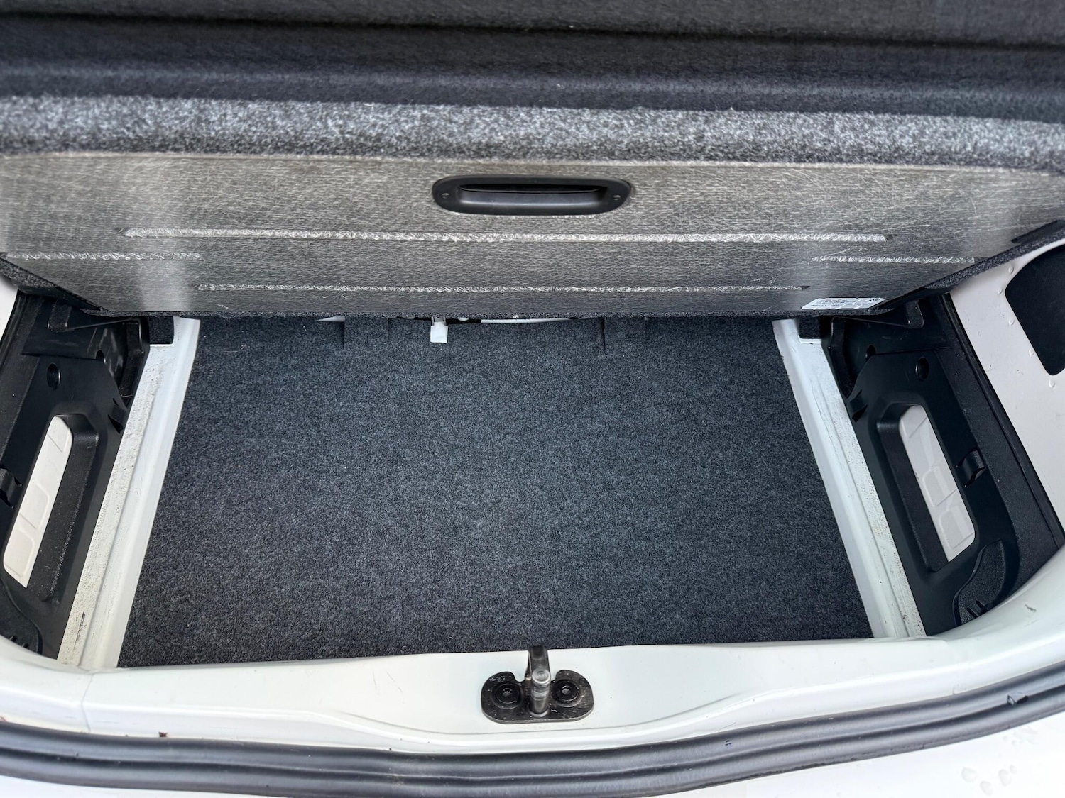 Used Volkswagen up! 2015 for sale - 76855697: Photo 52